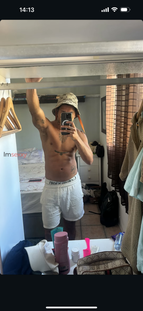 Léo Valentim — 22 anos — Homem em Taboão da Serra SP — Foto 10