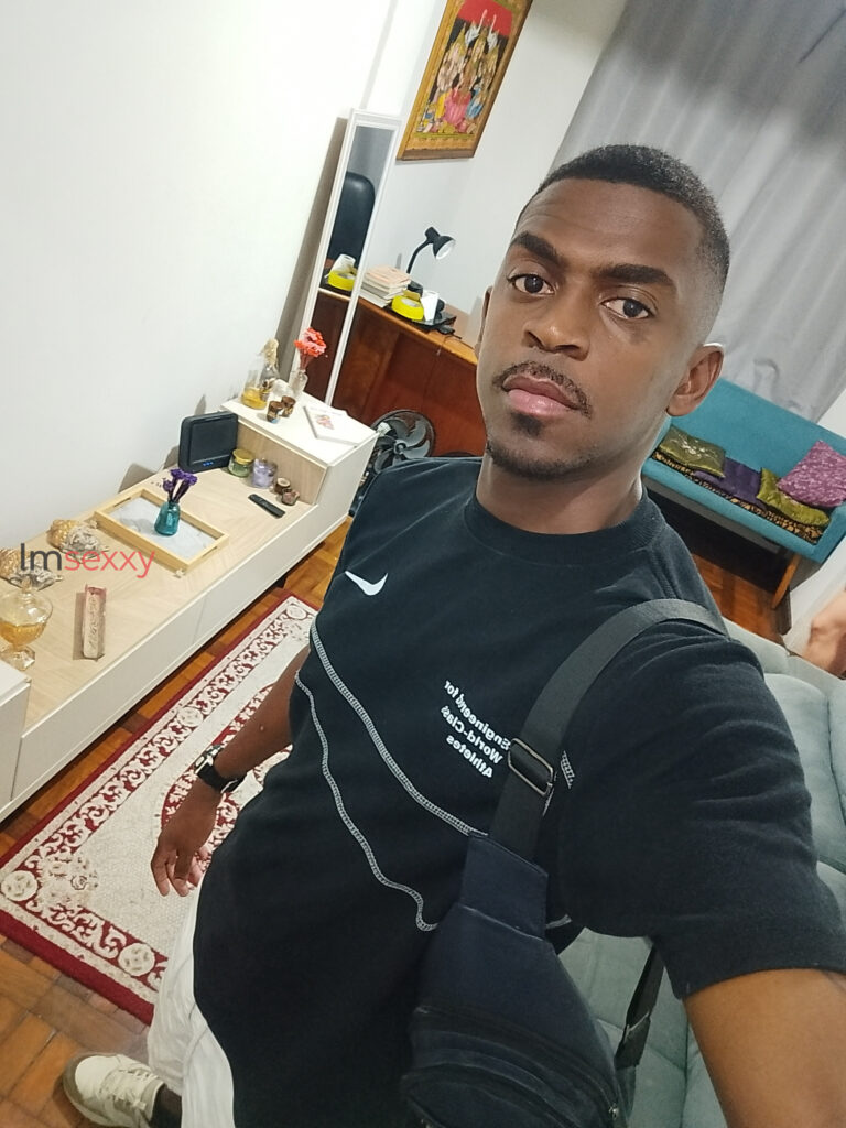 Brenno Senna — 27 anos — Homem em Copacabana, Rio de Janeiro RJ — Foto 10