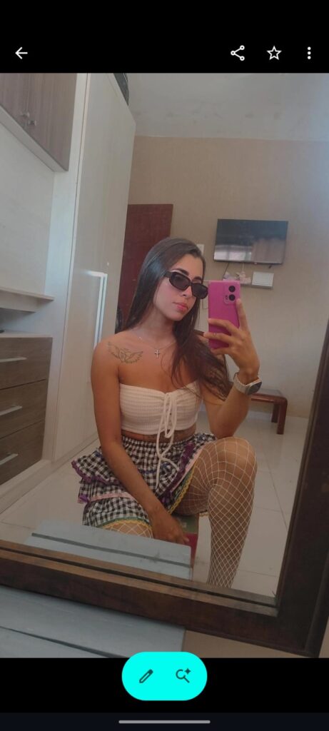 Carla — 25 anos — Acompanhante em Centro, Guaxupé MG — Foto 13