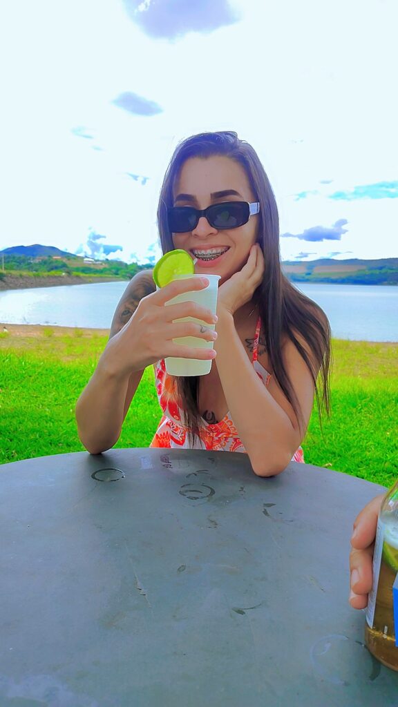 Carla — 25 anos — Acompanhante em Centro, Guaxupé MG — Foto 13