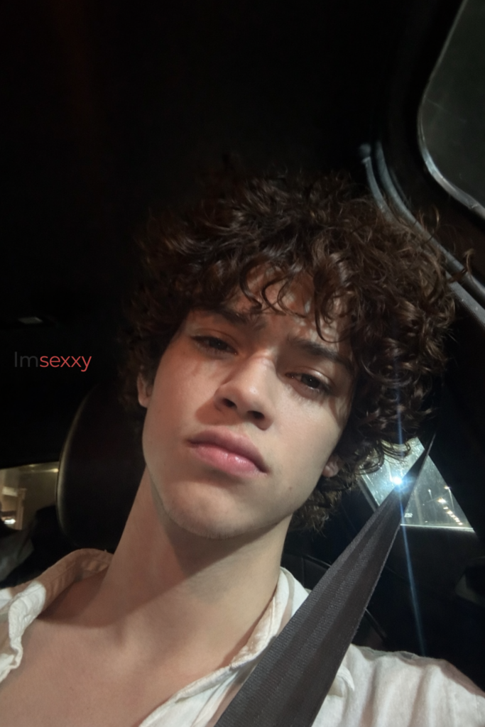 Heitor Ferrari — 20 anos — Acompanhante em Santa Teresa, Rio de Janeiro RJ — Foto 15