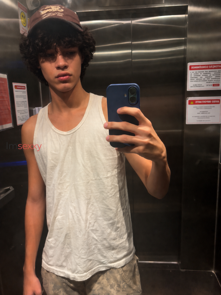 Heitor Ferrari — 20 anos — Acompanhante em Santa Teresa, Rio de Janeiro RJ — Foto 15