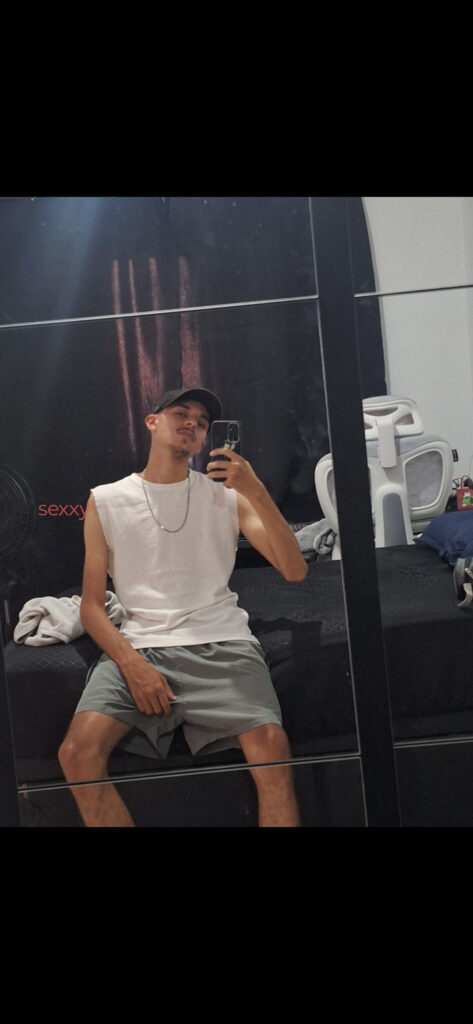 Novinho Sagaz — 21 anos — Homem em Casa Verde, São Paulo SP — Foto 7