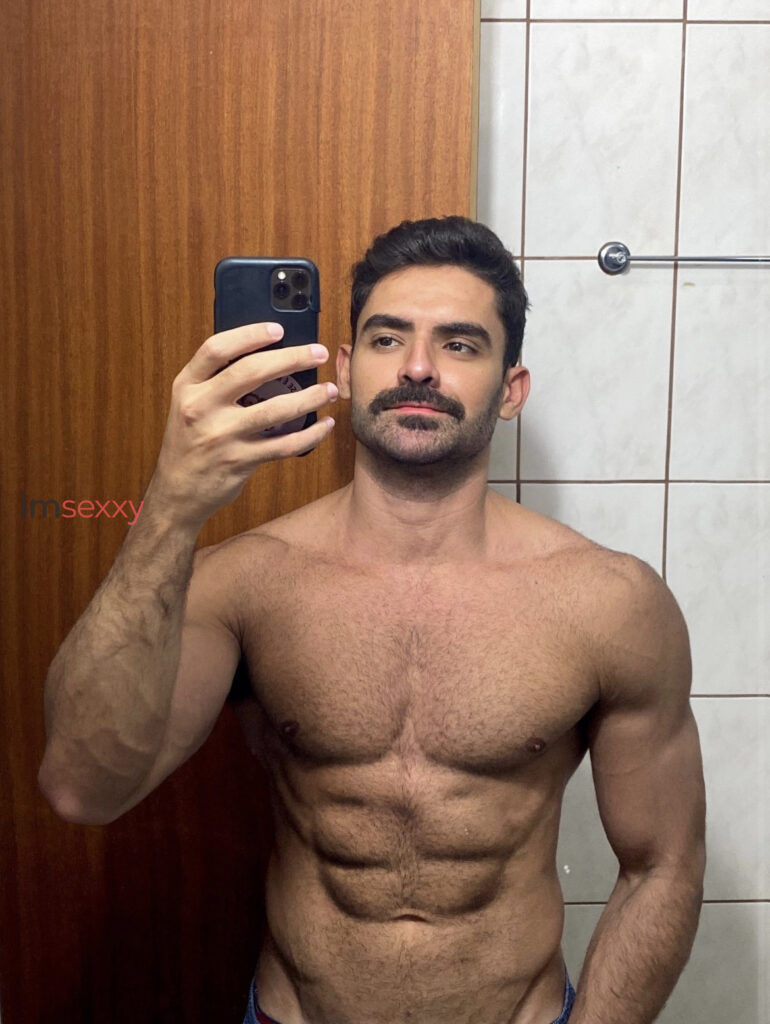 Otávio Mesquita — 23 anos — Homem em Vila Nova, Goiânia GO — Foto 10
