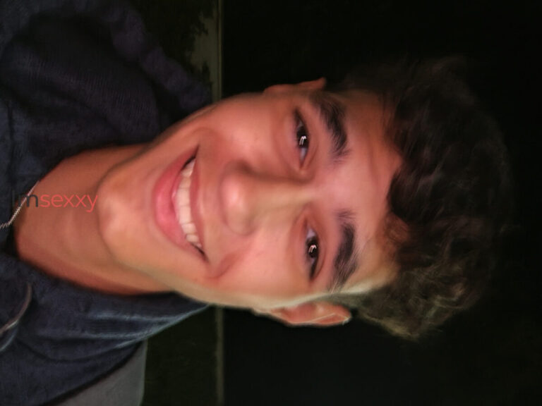 Pedro — 19 anos — Homem Magra — em Vila Sônia, São Paulo SP