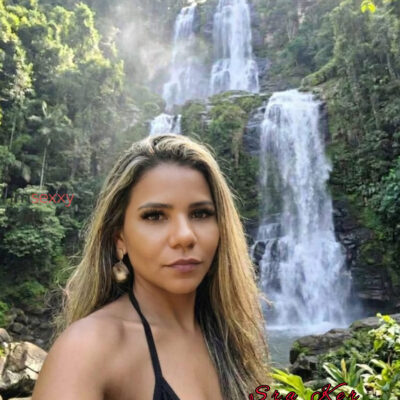 Sra Ker — 39 anos — Acompanhante Baixinha — em Pedra de Guaratiba, Rio de Janeiro RJ