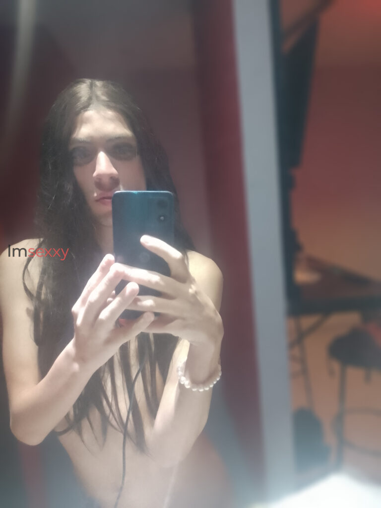 Antonia Manuella — 25 anos — Travesti em Campina da Barra, Araucária PR — Foto 15