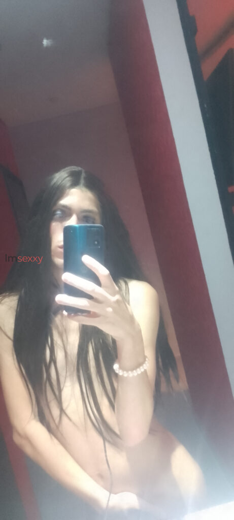 Antonia Manuella — 25 anos — Travesti em Campina da Barra, Araucária PR — Foto 15
