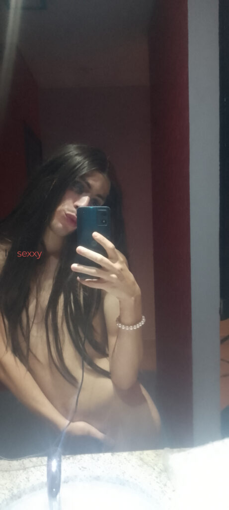 Antonia Manuella — 25 anos — Travesti em Campina da Barra, Araucária PR — Foto 15