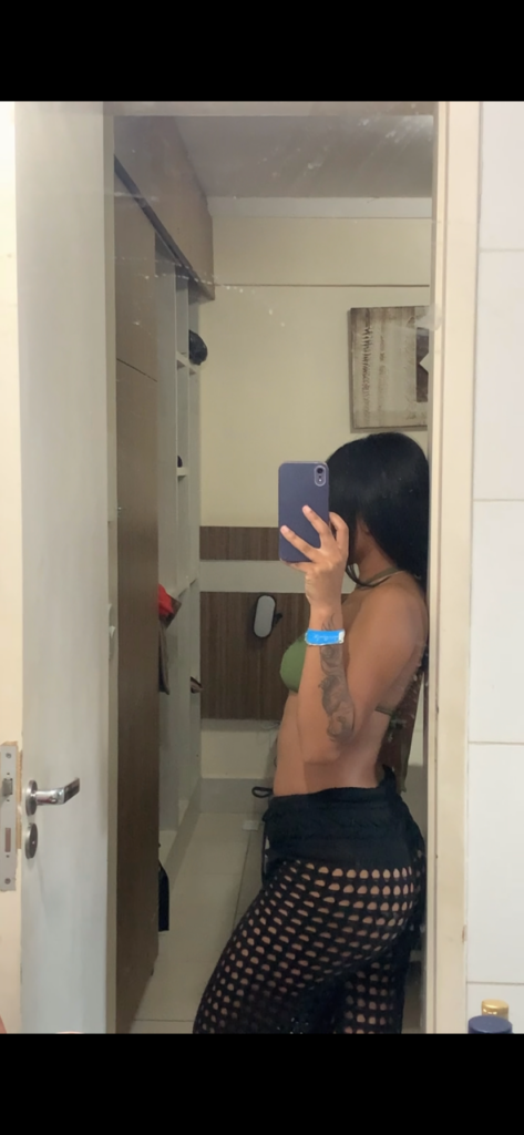 Carol Mendes — 21 anos — Acompanhante em Centro, Goiânia GO — Foto 13