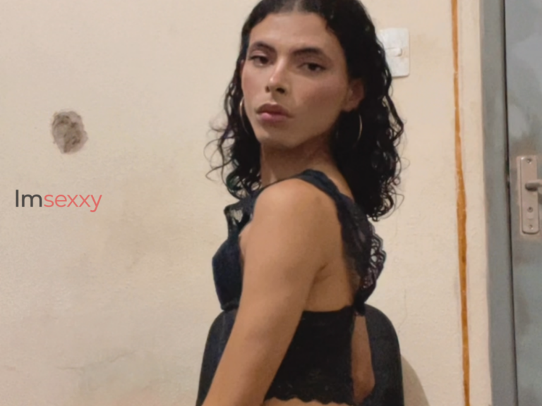 Putinha safada 💦 — 19 anos — Travesti Baixinha — em São Cristóvão, Rio de Janeiro