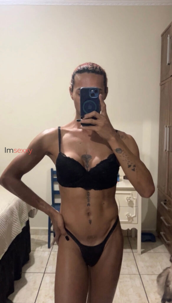 Ruby Velvet — 34 anos — Travesti em Aguaí SP — Foto 12