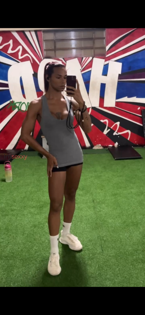 Ruby Velvet — 34 anos — Travesti em Aguaí SP — Foto 12